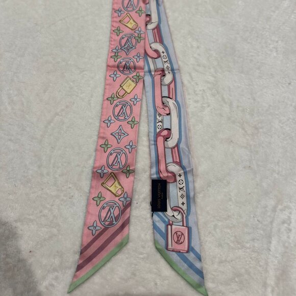 Louis Vuitton Silk Bandeau Scarf – Pink & Blue Monogram with Padlock Chain Print - Picture 2 of 3